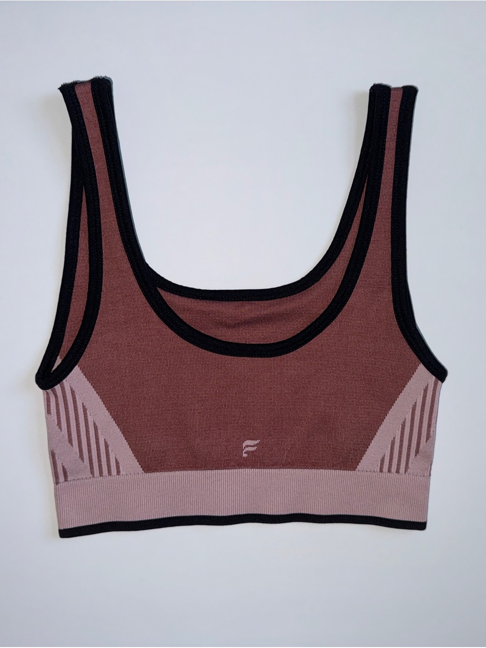 Fabletics Seamless Mauve & Black Ribbed Chloe Sports Bra
